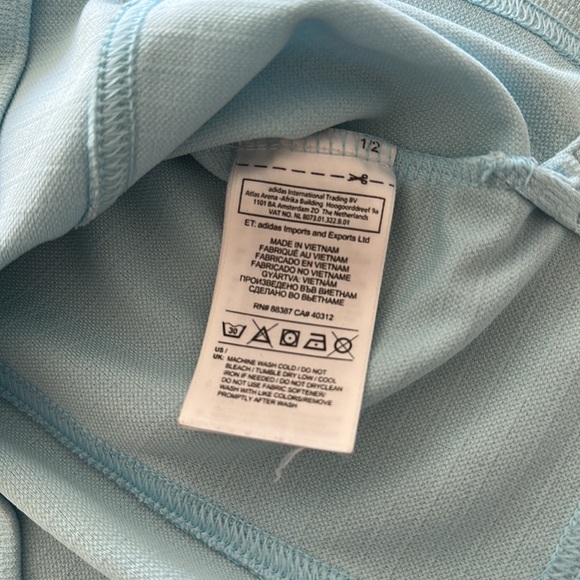 Baby blue team Canada branded Adida golf polo - Picture 6 of 6